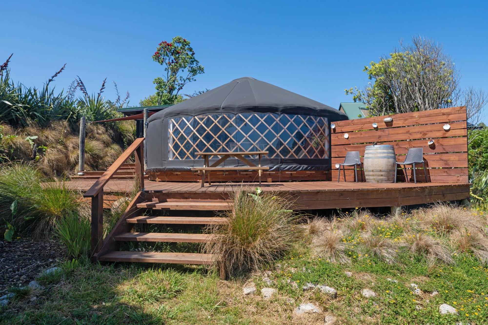 The Hole In The Rock Yurt Hotel Cape Foulwind Exterior photo